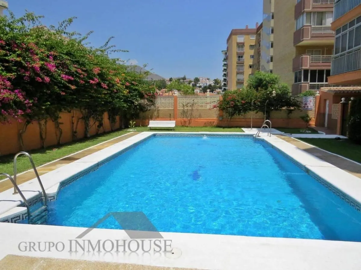 Beachfront With Sea Views And Pool Apartment Fuengirola